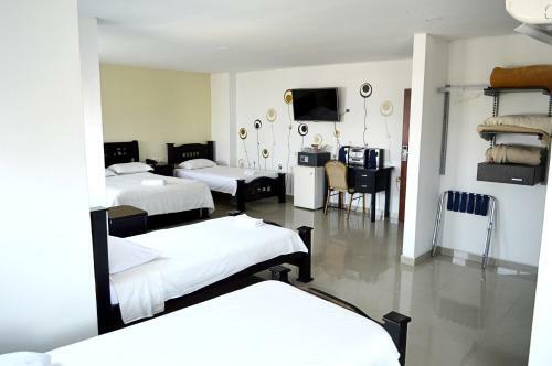 Hotel Intersuites