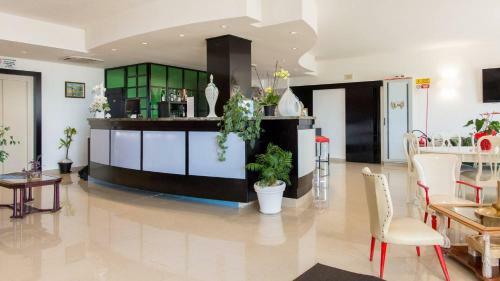 Lamanna's Hotel Club