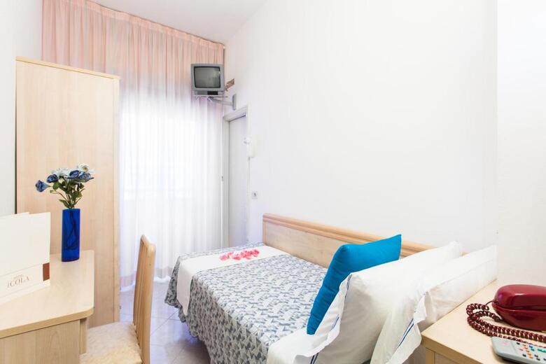 Hotel Cola