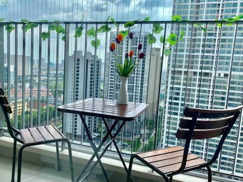 Bayhomes D'capitale Luxury Apartment