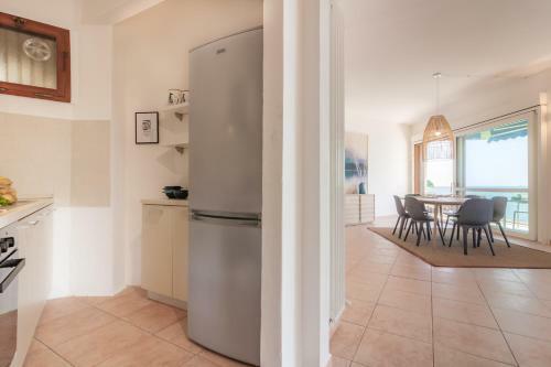 Apartamento Sulla Spiaggia Di Toto E Tota