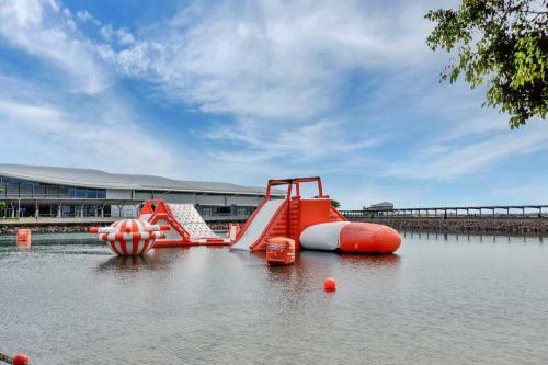 Darwin Waterfront Luxury Apartment