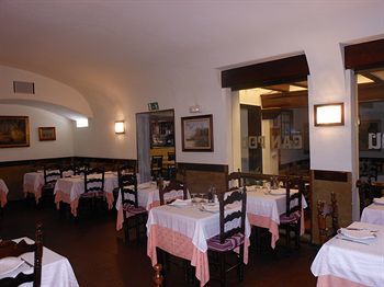 Hostal Can Pou
