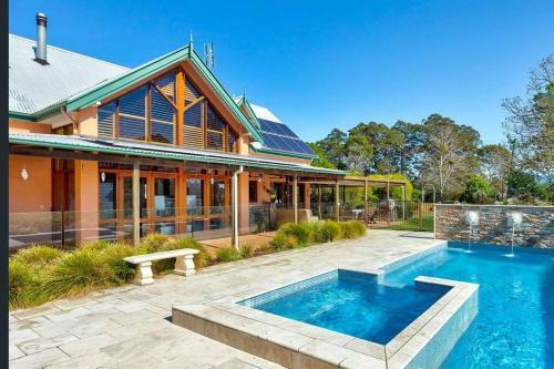 Bellingen At Its Best! Views, Privacy & Pool.