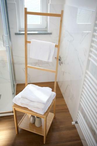 Ciabot Apartments Treiso Apt2