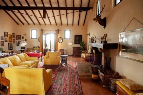 Casale Alessandra, Villa Storica Della Maremma