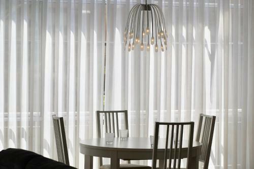 Apartamento Spinoza/ben Gurion Blv/2bdms/2bath/balcony/great