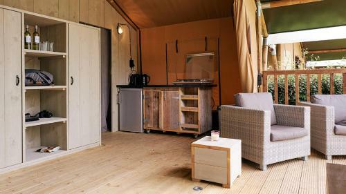 Glamping At Elba