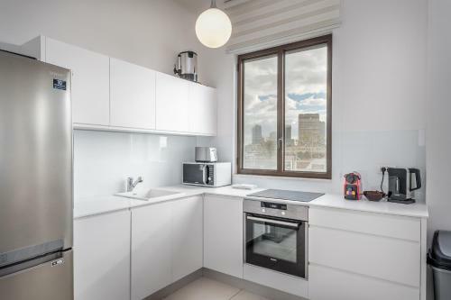 Apartamento Modern & Bright 3 Bdr Close To The Beach