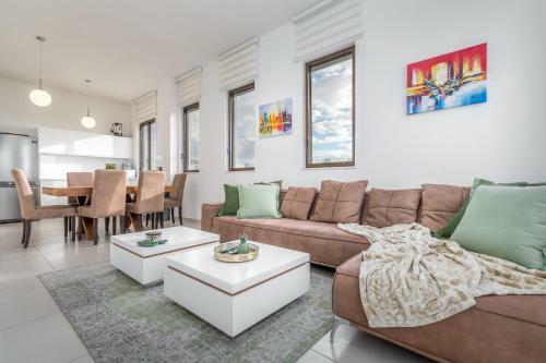 Apartamento Modern & Bright 3 Bdr Close To The Beach