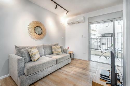 Bograshov Area Boutique Apartment 1bdr And Balcony