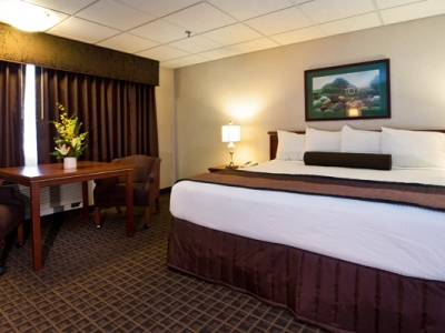 Hotel Shilo Inn Suites