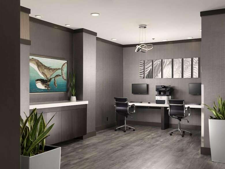 Best Western Plus Carlton Plaza Hotel