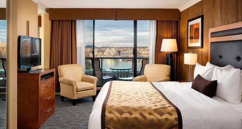 Hotel Best Western Plus Inner Harbour
