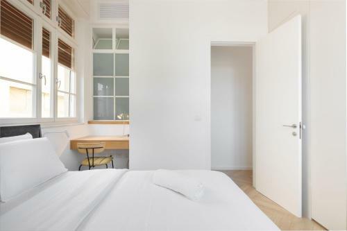 Levontin 5 Apartment - By Sean'rent