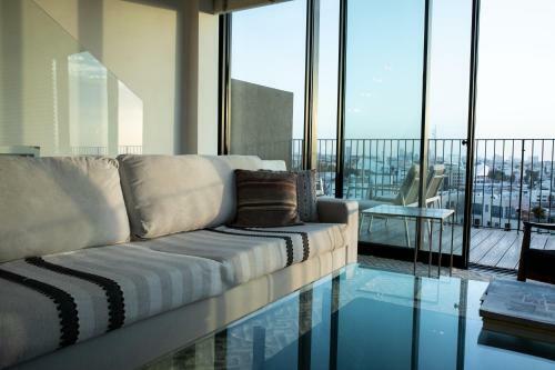 Fabulous Apartment With Terrace And Parking