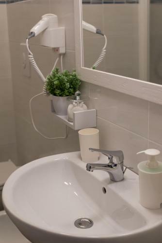 Hostal Ingarda Rooms