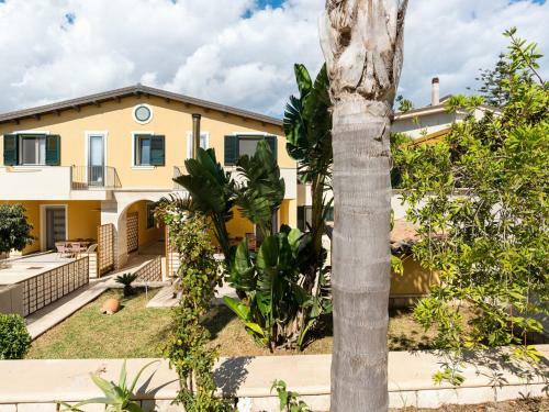 Alluring Apartment In Reitani Near Beach
