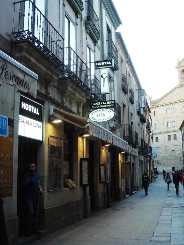 Hostal Escala Luna
