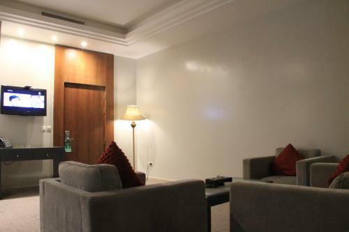 Business Inn Tahlia Hotel