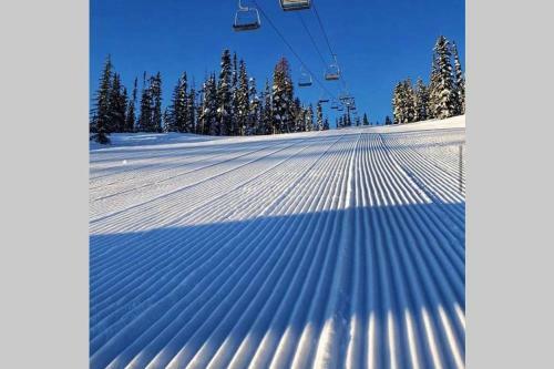 Apartamento Mountain Edge Ski-in Ski-out Condo