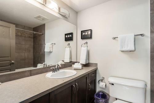 Apartamento Corner Unit With Lakeview At Playa #402
