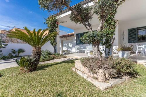 Villa Torre Lapillo Beach Con Piscina