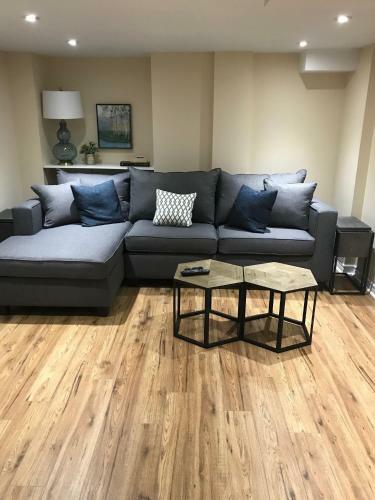 Beautiful 1 Bedroom Lower Level Apartment