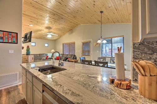 Quaint Warbirds Nest Cabin In Bison Ranch!