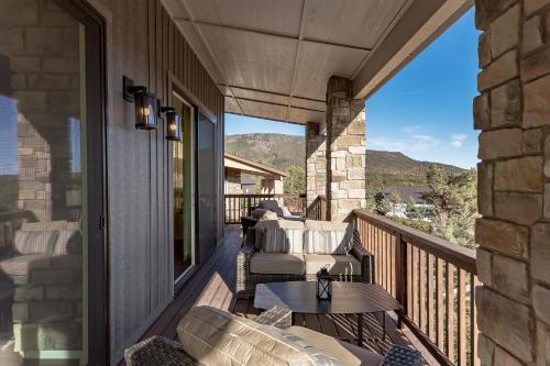 Elk Rim Pine Home