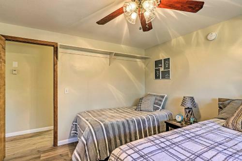 Central Pine Hideaway - Family Friendly!