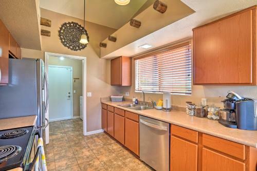 Peoria Home With Large Yard About 14 Mi To Phoenix!