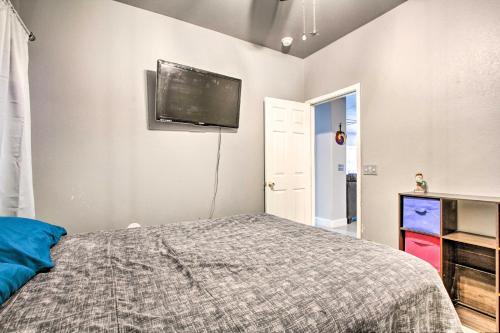 Sunny Peoria Oasis With Private Pool And Grill!