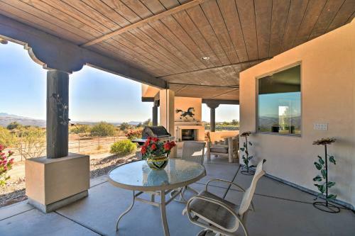 Desert Sanctuary With Striking Mountain Views