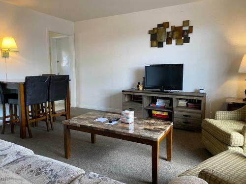 Posada 1 Or 3 Bedroom Apartment With Full Kitchen
