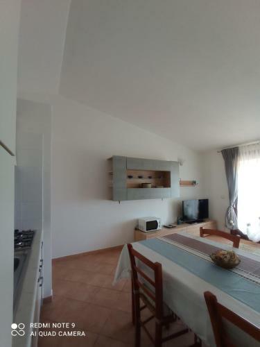 Casa Di Maia, Piscina, Posto Auto E Giardino