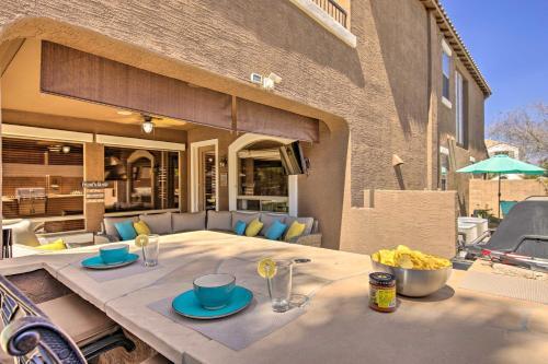 Lavish Abode With Private Pool And Backyard Oasis