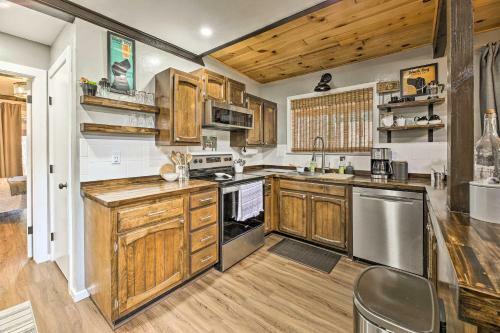 Warm A-frame Cabin With Pet-friendly Amenities