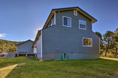 Family-friendly Eagar Retreat With Large Deck!