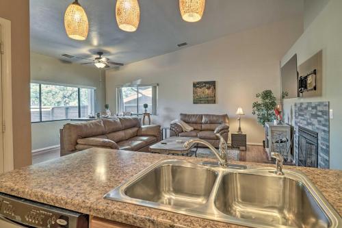 Pet-friendly Prescott Townhome With Fireplace!