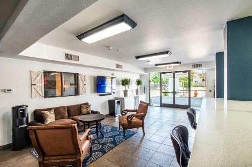 Sierra Vista Studio Apartment With Full Kitchen And King Bed