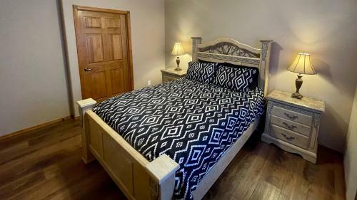 Whispering Pines Retreat W/balcony, View, Quiet