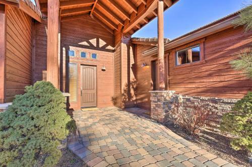 Spacious Show Low Home In The Torreon Lodges!