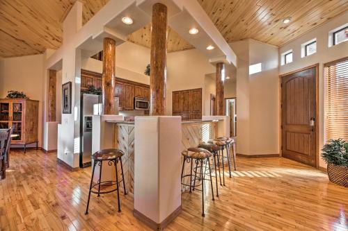 Spacious Show Low Home In The Torreon Lodges!