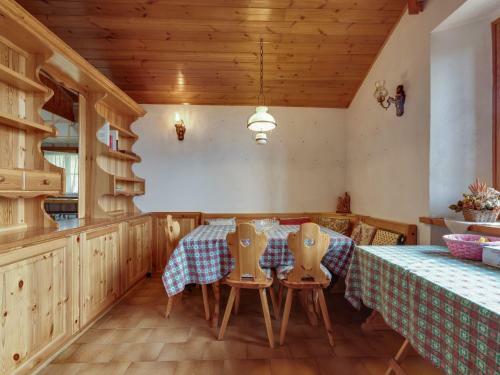 Stunning Chalet In Veneto Near Ski Lift