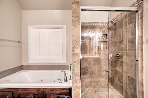 Bentonville Home With Pool Table, 2 Mi To Downtown!
