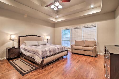 Bentonville Home With Pool Table, 2 Mi To Downtown!