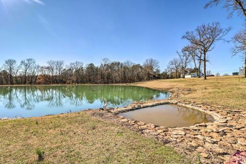 Greers Ferry Retreat With Deck And Stocked Pond!