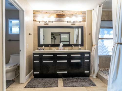 Stylish Tempe Getaway