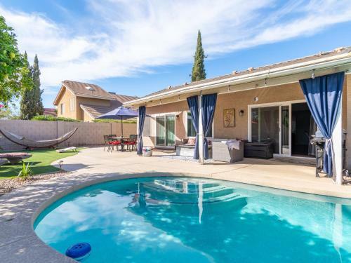 Stylish Tempe Getaway